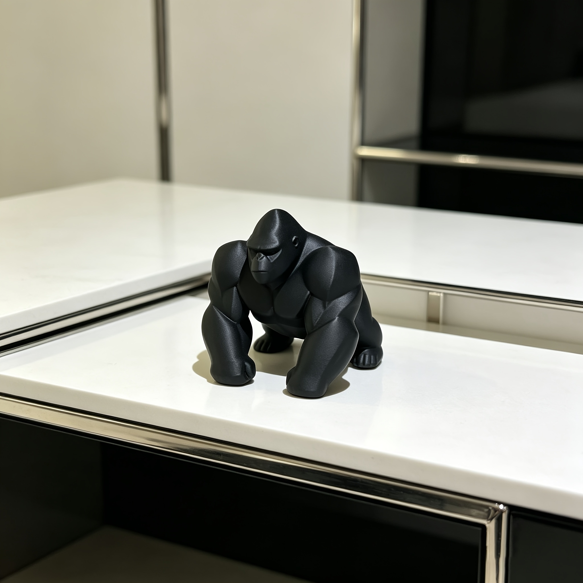 Office Furniture At Home - 기하학적 고릴라 피규어 3D 프린팅 미니멀리스트