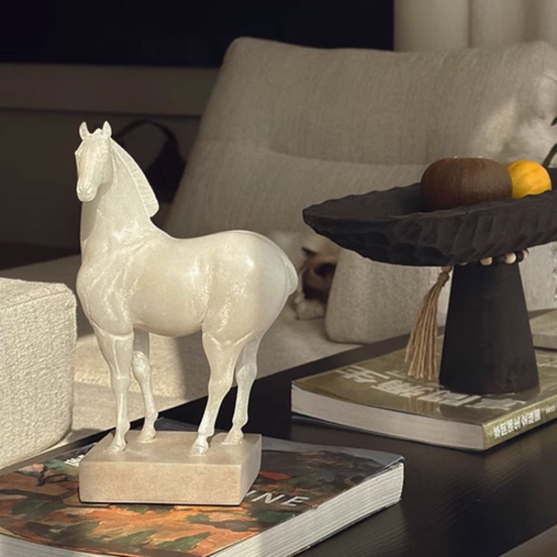 말 조각상 장식, 돌 받침대가 있는 레진 말 조형물,  - Office Furniture At Home 리뷰 및 가격